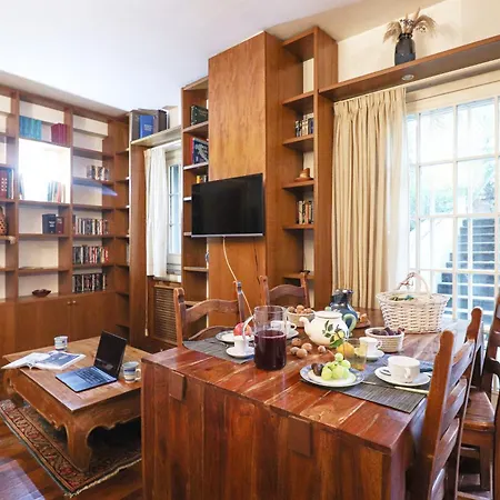 Casa Del Koala Al Gemelli Hospital アパート